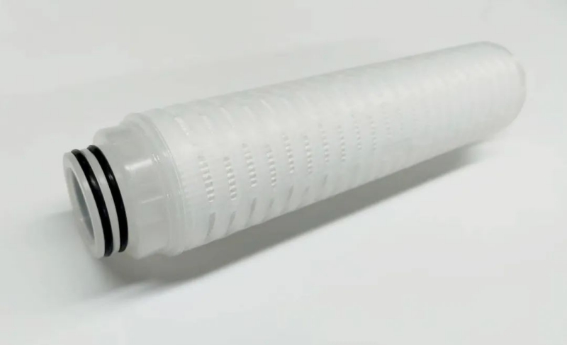 Cartouche filtrante à membrane plissée en PTFE